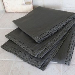 Chic Antique Dug, 140 x 240 cm.