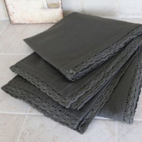 Chic Antique Dug, 140 x 240 cm.